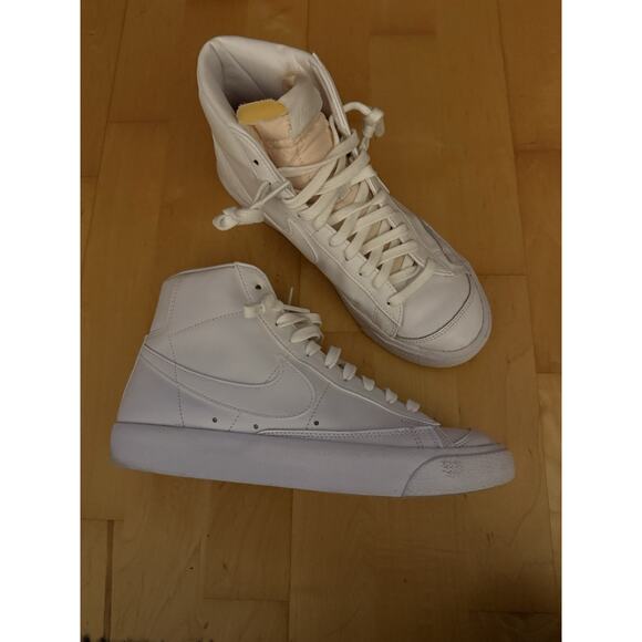 Nike Blazer Mid '77 White Retro High tops US 8.5 40 - Picture 5 of 5